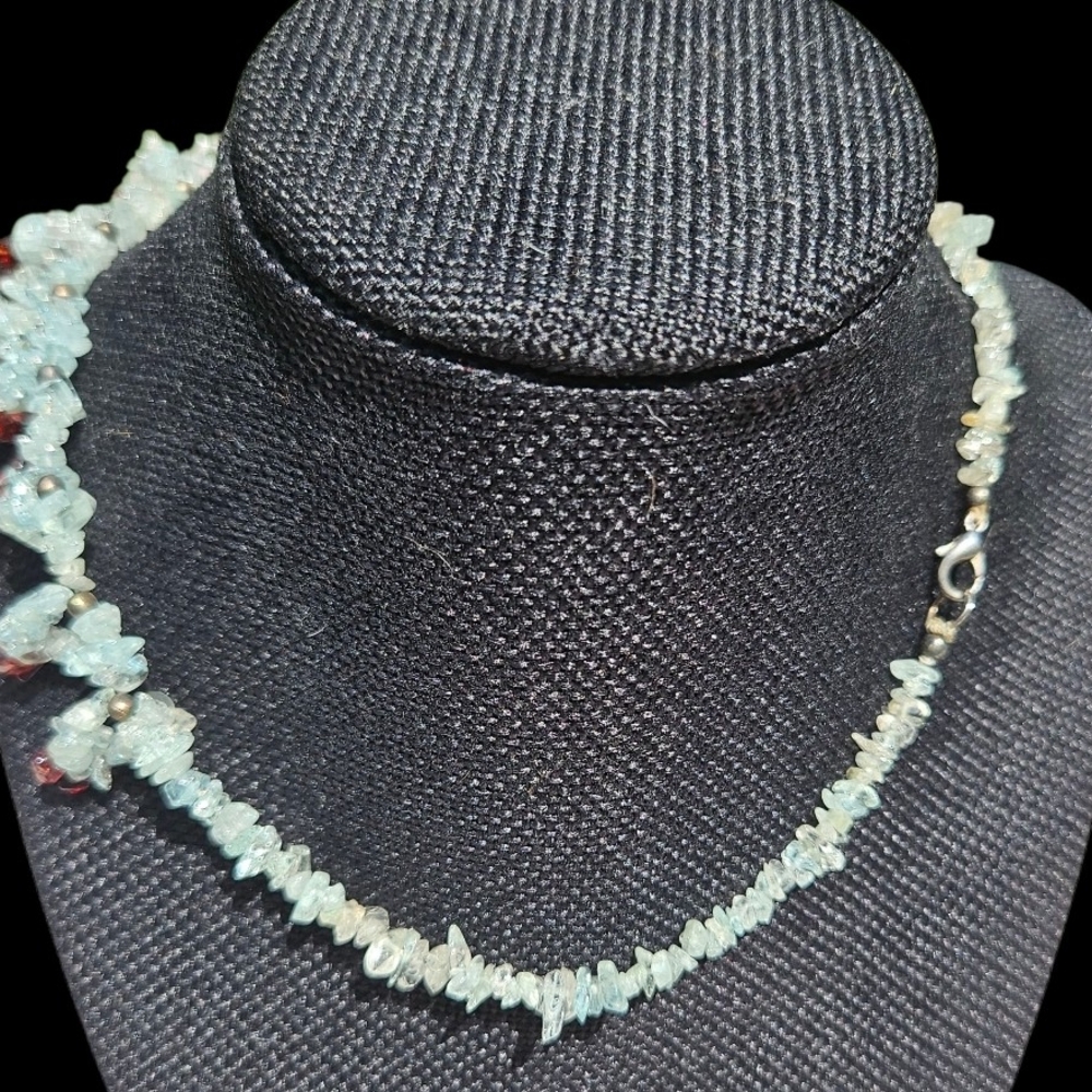 Artisan Aquamarine and Garnet Chip Necklace. - Picture 3 of 6